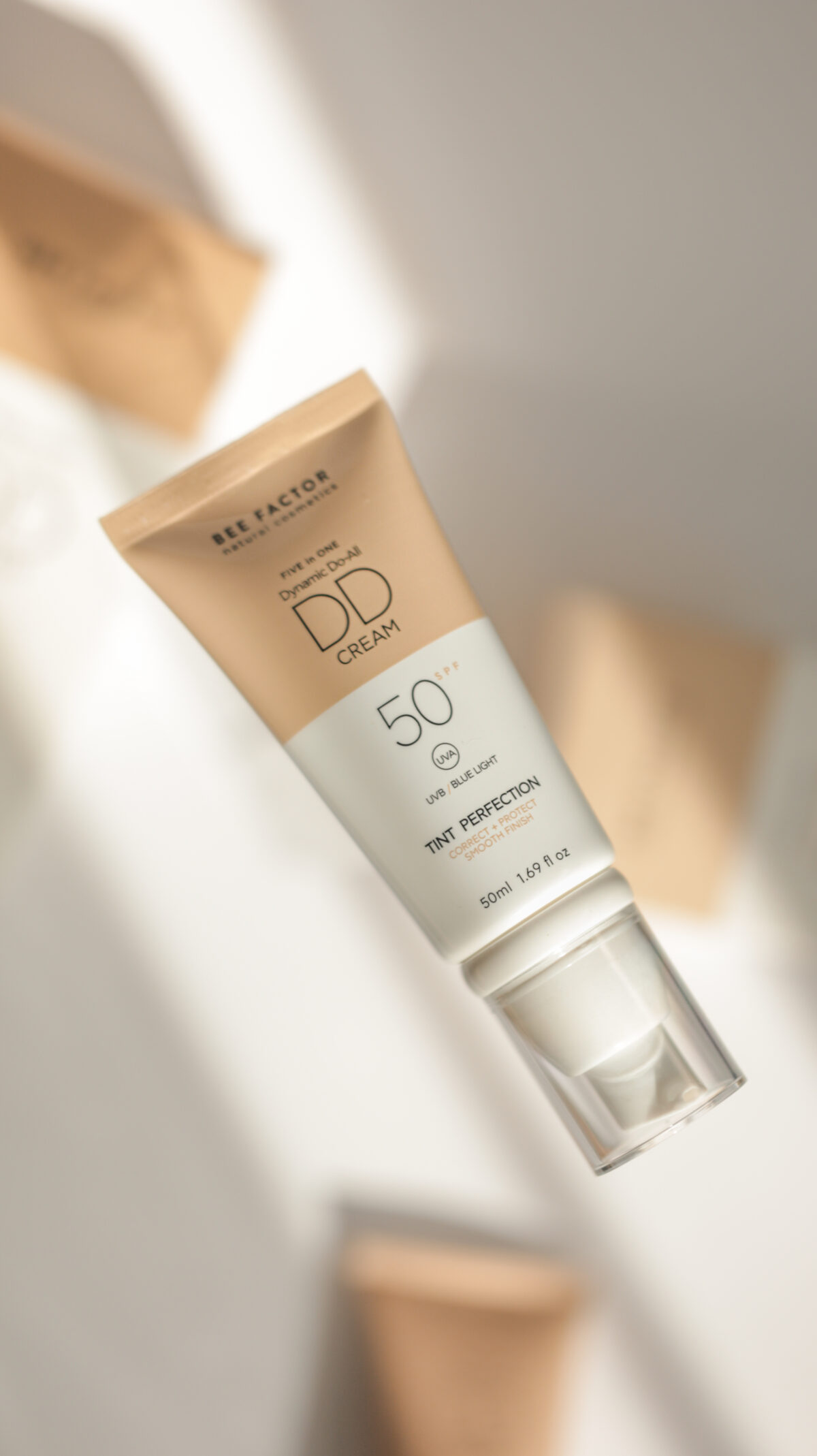DD20CREAM20AESTHETIC20BEE20FACTOR.jpeg Βee Factor 5σε1 DD Κρέμα Προσώπου SPF50 - Image 2