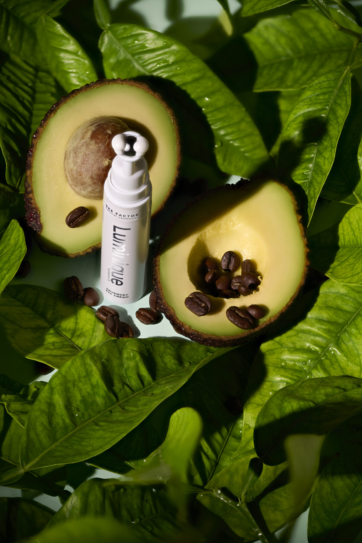 Βee Factor Luminique Essence 5 Advanced Eye Cream - Image 4